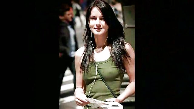 Маш сайн :  Тосолсон өгзөгтэй brunette hottie гадаа цохив Халуун порно кино 